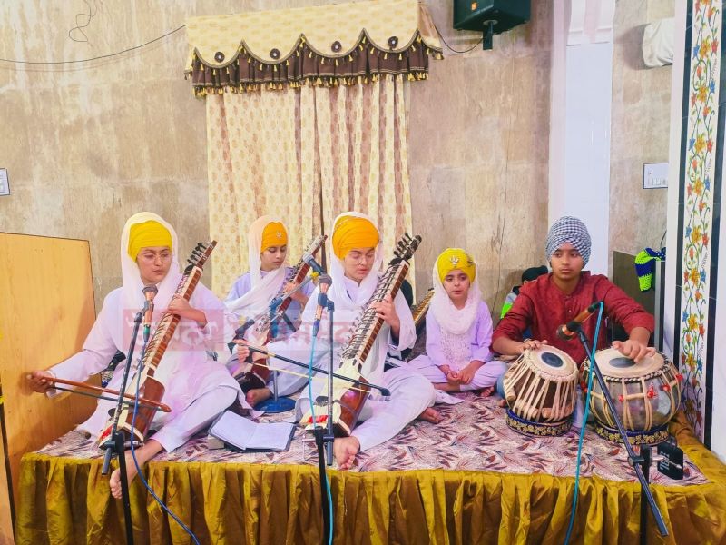 Children of Nankana Sahib Enchanted Kirtan for the1st time at Gurdwara Bal Leela Sahib, See Pics. PIC CREDIT: Babar Jalandhari