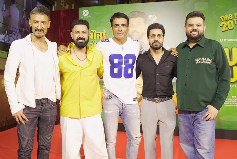 Punjabi Singer Gurdas Maan, B-Town Stars Sanjay Dutt & Sonu Sood Join 'Moujaan Hi Moujaan' Film Team in Mumbai