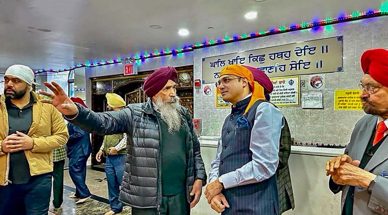 Shaheedi Diwas: Devotees Offer Prayers at Gurdwara Baba Makhan Shah Lubana in New York 