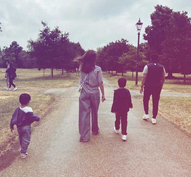 Kareena Kapoor's Enchanting Family Moments, A Serene Escape from the Limelight