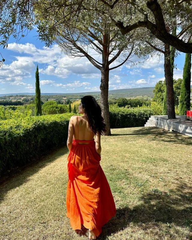 Enchanting Glimpses: Janhvi Kapoor's Exquisite European Vacation Captured in Photos
