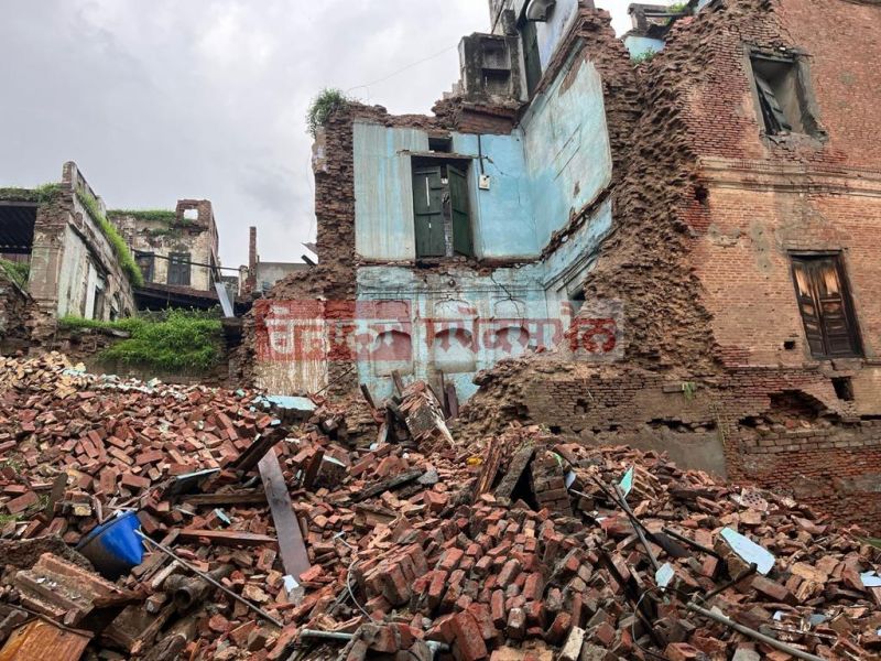 Amritsar: 200-Year-Old Palace Built During Maharaja Ranjit Singh's Reign Collapses in heavy Rain