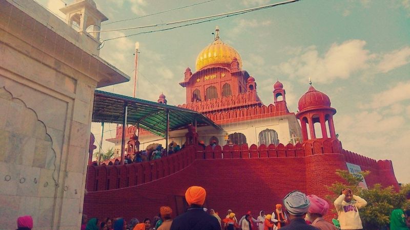 Shaheedi Sabha: Devotees Paid Obeisance at Gurdwara Sri Fatehgarh Sahib 