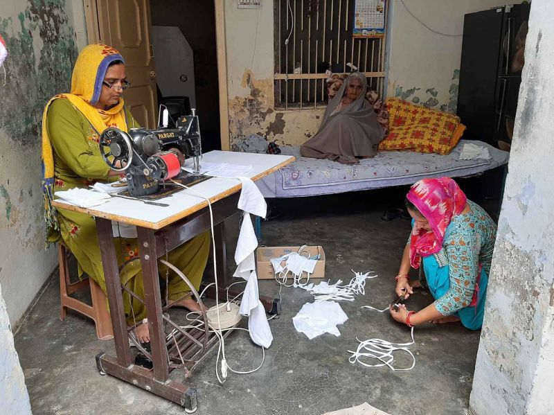 Masks Are Being Prepared At Home