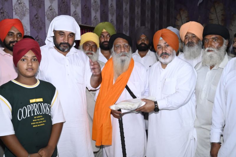 Cabinet Minister Chetan Singh Jauramajra Meets the freedom fighters of District Patiala & Saluted their Bravery
