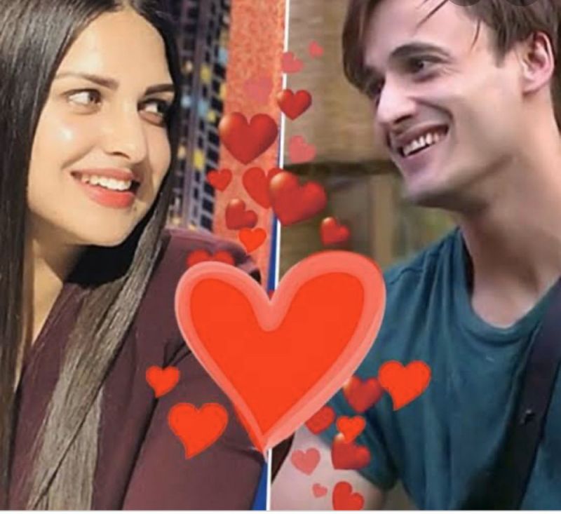 Himanshi khurana meet asim riaz family