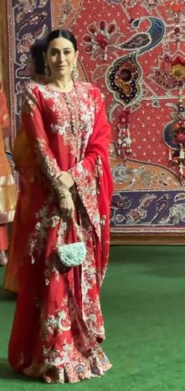 Bollywood Stars Grace the Grand Ganesh Chaturthi Celebration at Ambanis' Antilia