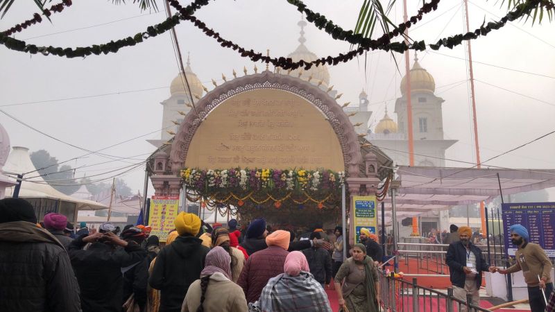 Shaheedi Sabha: Devotees Pays Obeisance at Gurdwara Sri Fatehgarh Sahib 