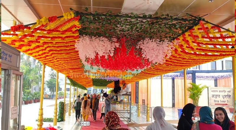 Sri Guru Nanak Dev Ji's Birth Anniversary: Decoration ongoing at Gurdwara Ber Sahib Sultanpur Lodhi