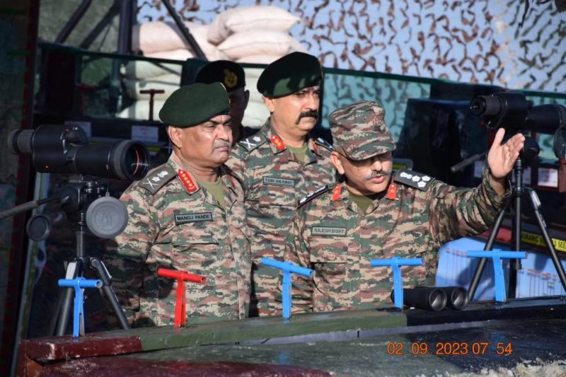 Indian Army Chief General Manoj Pande Visits the Front areas of Indo-Pak Control Line & Military Outposts