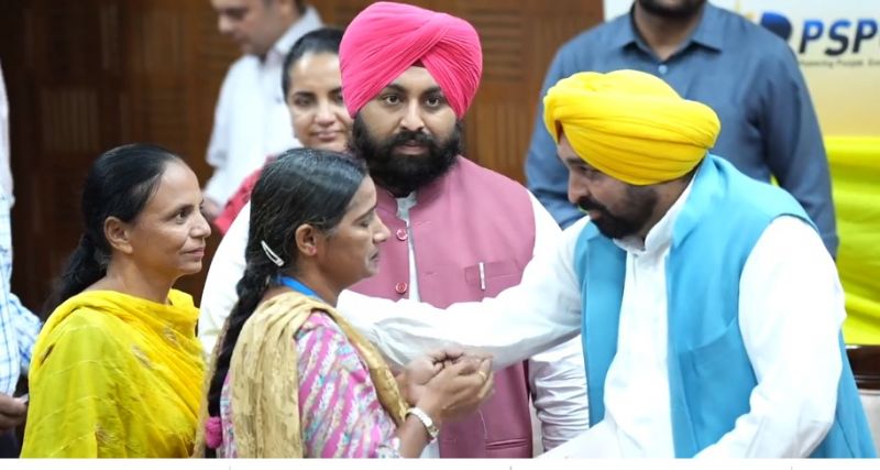 CM Bhagwant Mann Handed over Appointment Letters to 427 Newly Appointed Candidates