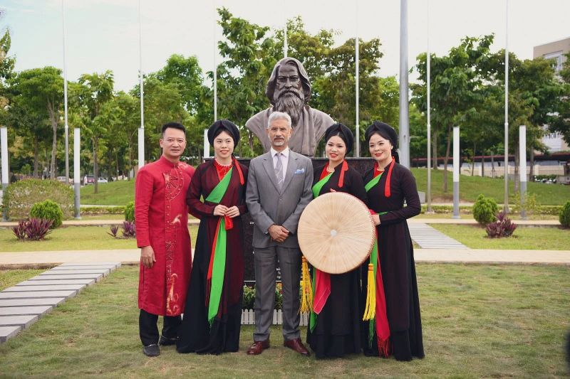 Rabindranath Tagore Statue Inaugurated in Vietnam by Foreign Minister S Jaishankar