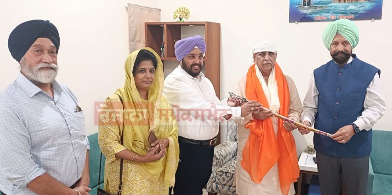 Administrator of Takht Sri Hazur Sahib Nanded, Vijay Satbir Singh Holds Talks with Punjab BJP Incharge Vijay Rupani 