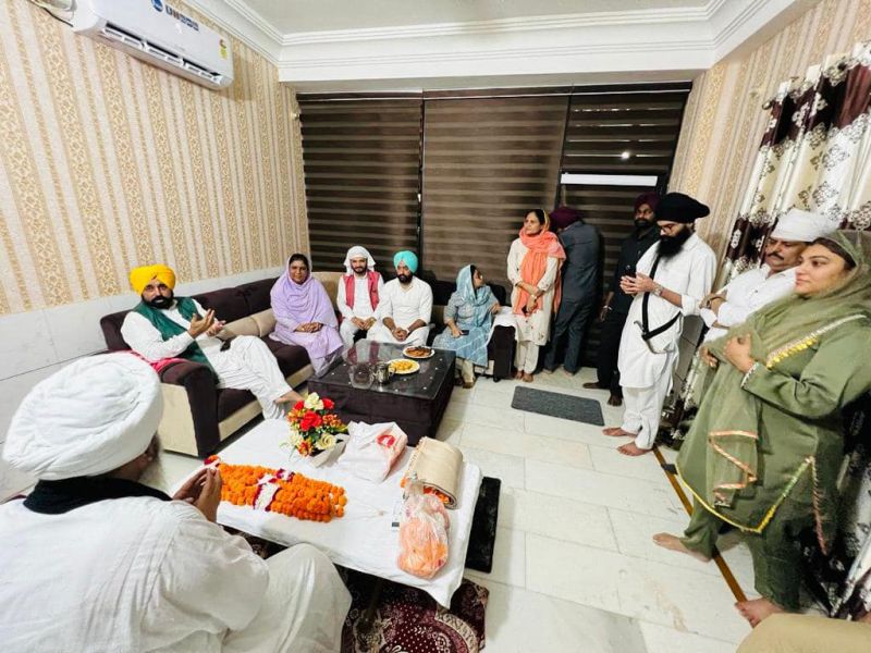Punjab CM Bhagwant Singh Mann Pays Obeisance at Gurudwara Nanaksar, Jagroan