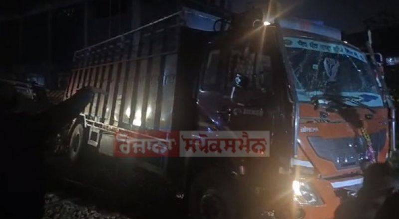 Major Tragedy in Ludhiana: Truck Overturns on Wrong Side of Tracks, Narrowly Escapes Oncoming Train