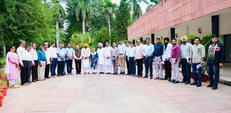 CM Bhagwant Mann Meets Chairman & Officers of Mandi Board of Various States