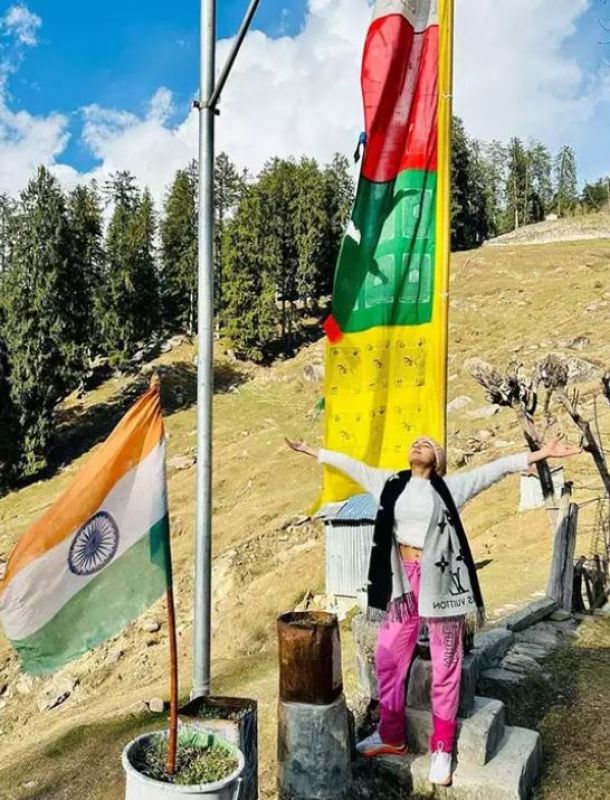 Holiday Goals: Check out Sara Ali Khan's Manali Tour Pictures Here 
