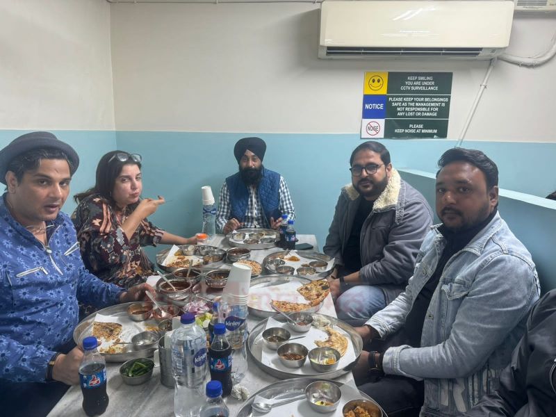 IN Pics: Farah Khan Indulges in Amritsar's Culinary Delights: Savors Chole Bhature, Lassi, and More 