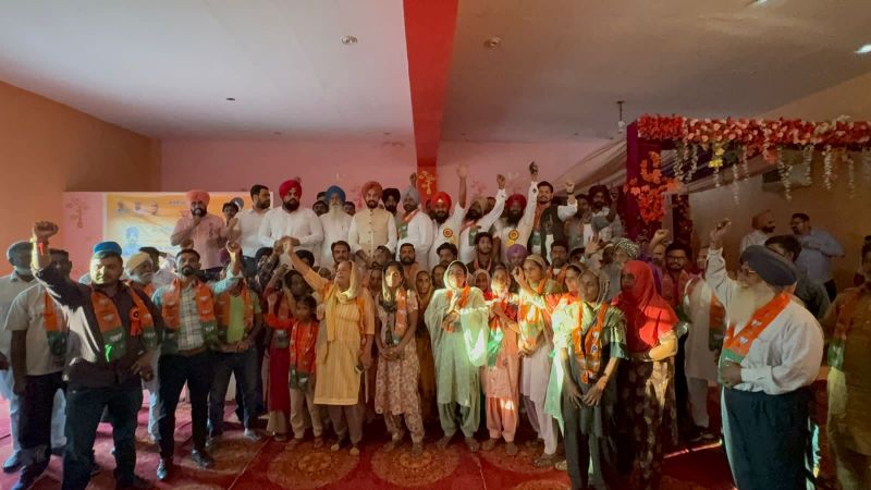 Several Office bearer left Congress & SAD to joined BJP in the presence of Parminder Brar