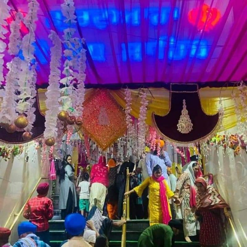 Adorned Glory: Gurdwara Kandh Sahib, Batala Shines Bright on Sri Guru Nanak Dev Ji's Wedding Anniversary. Sangat Gathers in Reverence, Celebrating the Sacred Union of Sri Guru Nanak Dev Ji