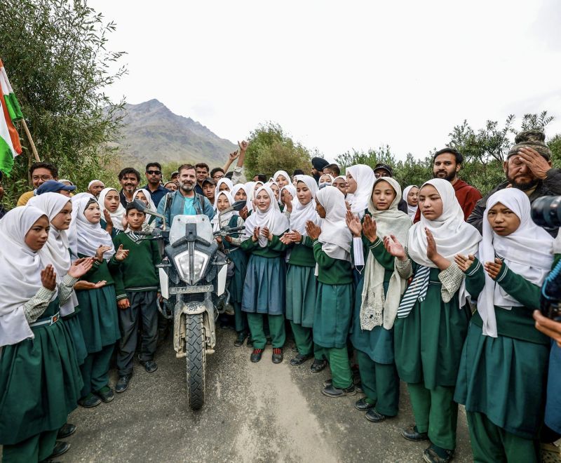 Congress leader Rahul Gandhi Interacts with School Children & Common People during his Ladakh Visit
