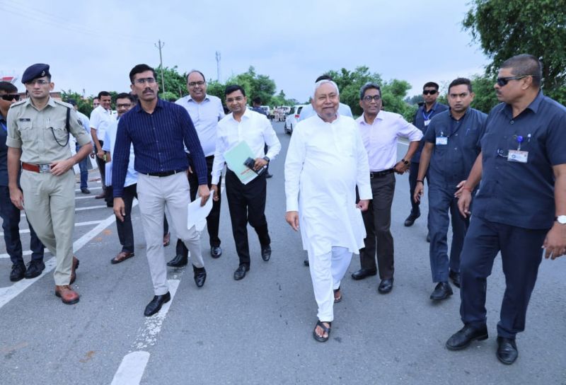 Bihar CM Nitish Kumar inspecting the road site at Salepur Mod Junction