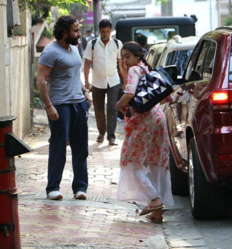 Sara Reached Director's Office With Her Dad Saif