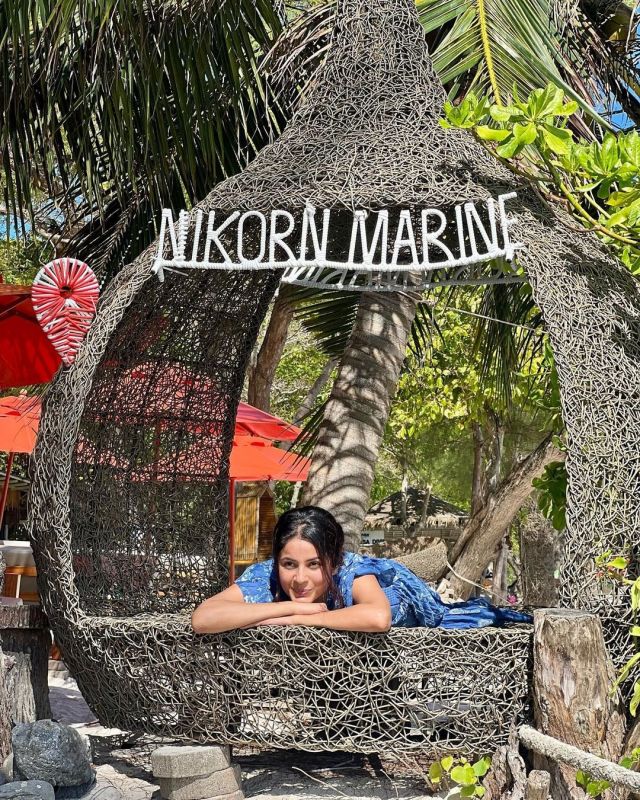 Vacation: Shehnaaz Kaur Gill's Beach Moments are So Delightful!
