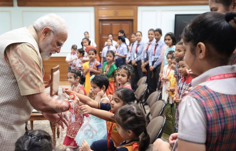 PM Modi Celebrated Rakhi Festival with Children, Talks in Various Issues including Chandrayaan-3
