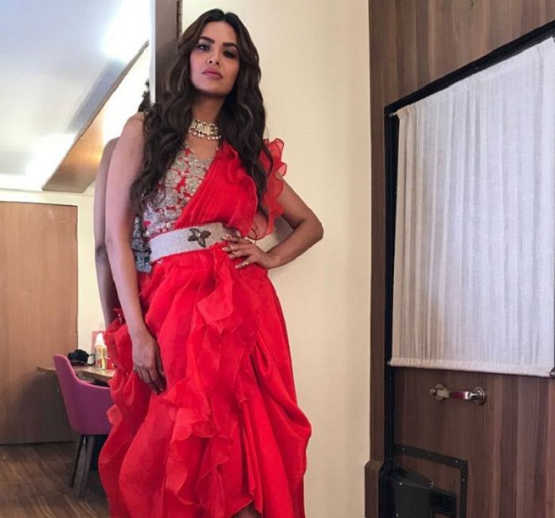 Esha Gupta Shows a Very Bold Look by Wearing a Hot Dress