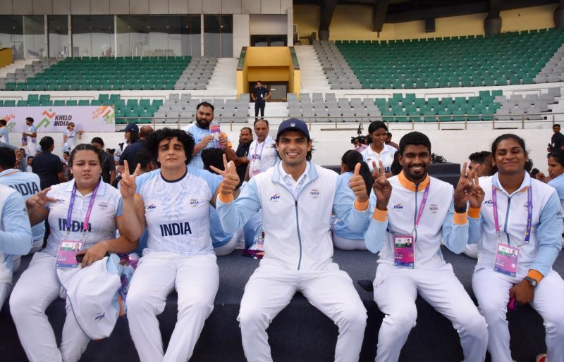 PM Modi Meets & Commends Indian Athletes for Asian Games Success
