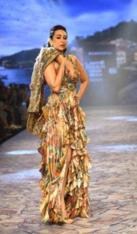 Karisma Kapoor at Lakme Fashion Week 2023