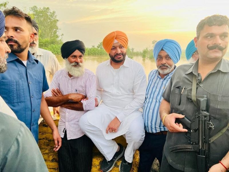 MP Ravneet Bittu Reviews Security Arrangements at Walipur Kalan village near Sutlej River Dam