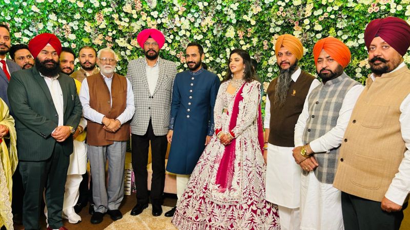 Cabinet Minister Meet Hayer and Dr. Gurveen Kaur's Reception Captured in Exclusive Pics, See here